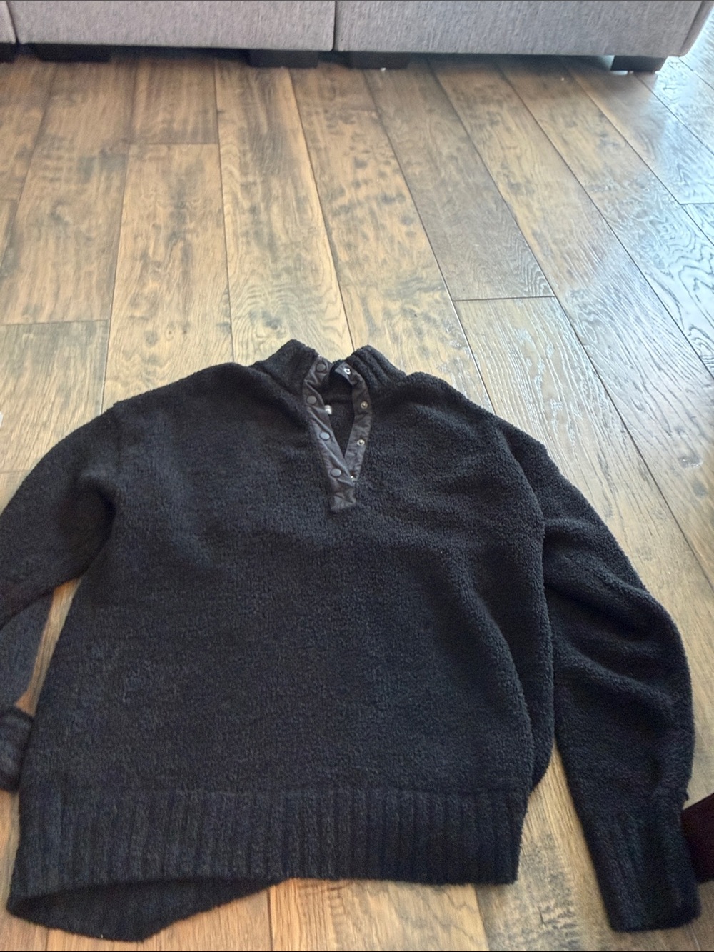 Eddie Bauer Black V-Neck Snap Pullover Sweater